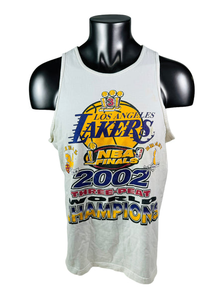 KOBE BRYANT SHAQUILLE O'NEAL LOS ANGELES LAKERS VINTAGE 2002 THREE-PEAT NBA CHAMPIONS T-SHIRT ADULT XL