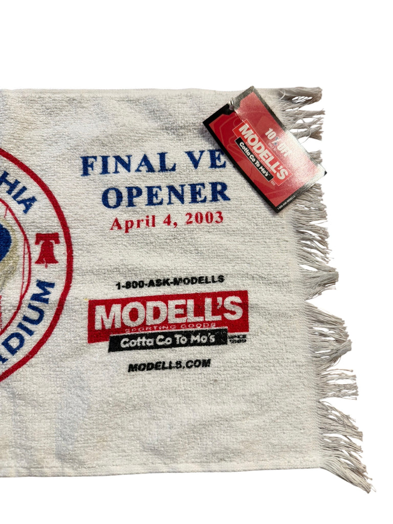 PHILADELPHIA PHILLIES  VETERANS STADIUM 2003 OPENING DAY COMMEMORATIVE  RALLY TOWEL