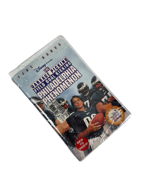 PHILADELPHIA EAGLES DISNEY GARBAGE PICKING FIELD GOAL KICKING PHENOMENON VINTAGE 1998 SEALED VHS TAPE