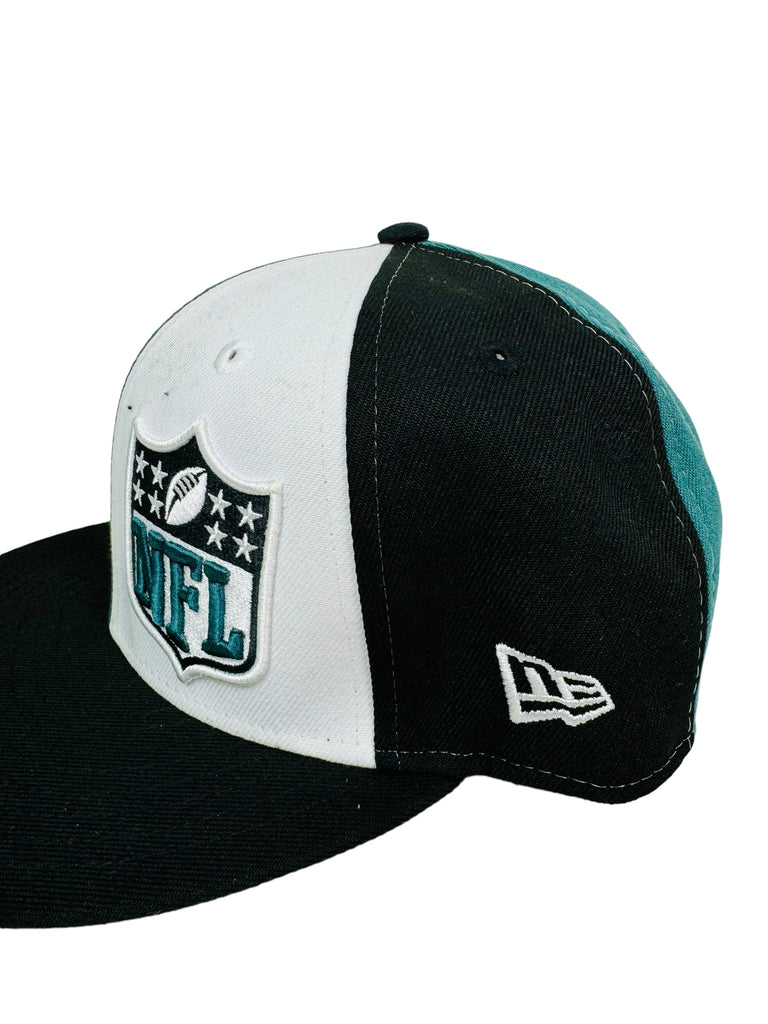 PHILADELPHIA EAGLES TEAM ISSUED  NEW ERA SNAPBACK ADULT HAT