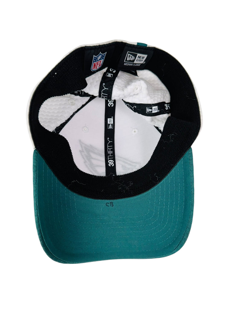 PHILADELPHIA EAGLES TEAM ISSUED  NEW ERA FLEX-FIT ADULT HAT M / L