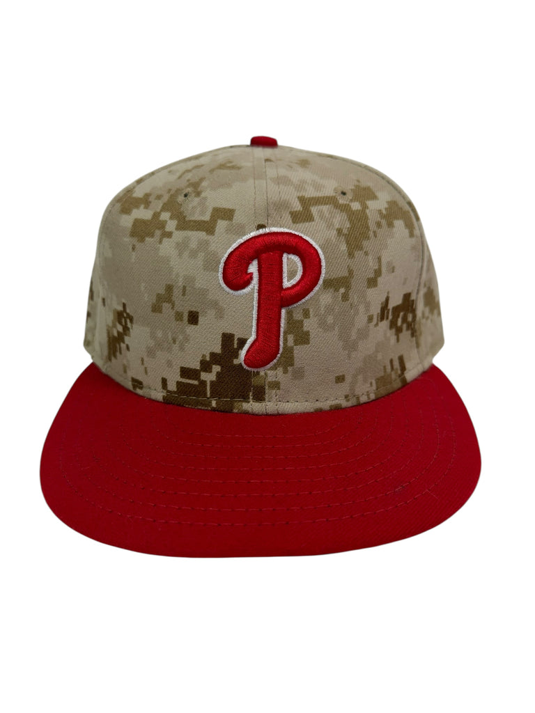 PHILADELPHIA PHILLIES VINTAGE 2010'S MILITARY NEW ERA FITTED ADULT HAT 7 1/4
