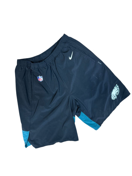 PHILADELPHIA EAGLES TEAM ISSUED NIKE DRI-FIT ADULT SHORTS LARGE