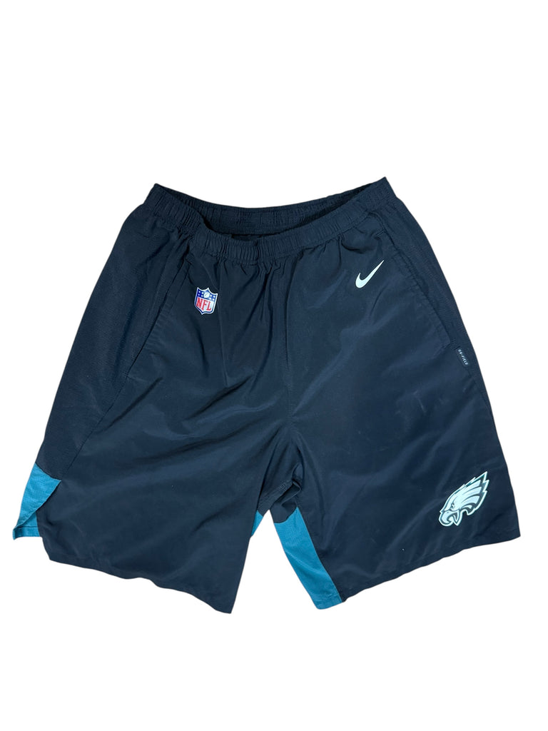 PHILADELPHIA EAGLES TEAM ISSUED NIKE DRI-FIT ADULT SHORTS LARGE