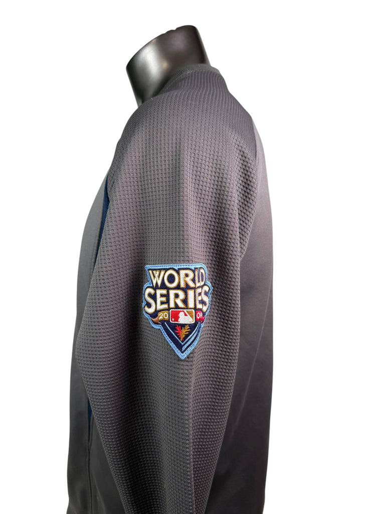 PHILADELPHIA PHILLIES VINTAGE 2009 WORLD SERIES MAJESTIC CREW PULL-OVER SWEATSHIRT ADULT MEDIUM