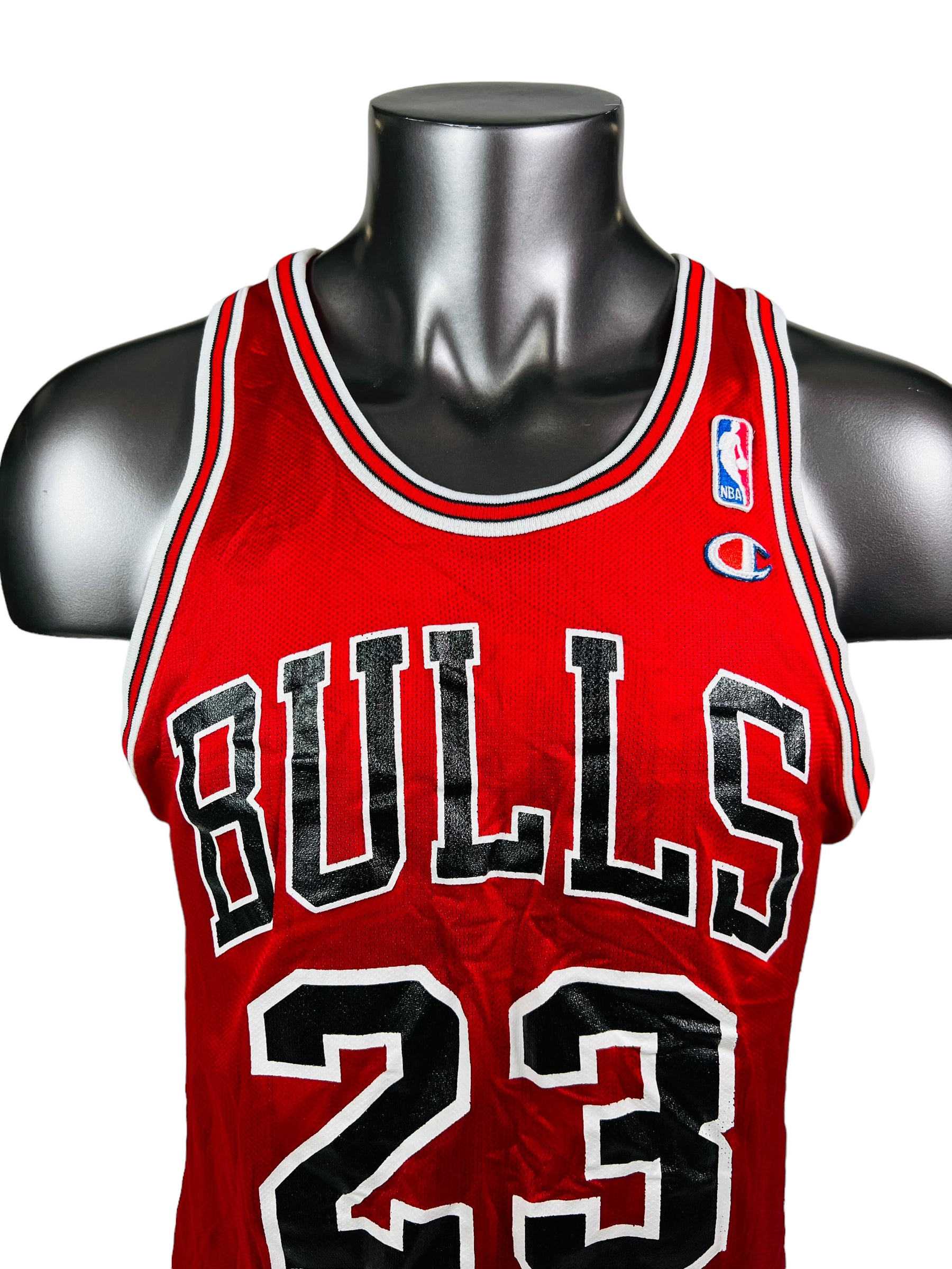 Michael Jordan Jerseys, Michael Jordan Shirt, Michael Jordan Gear &  Merchandise