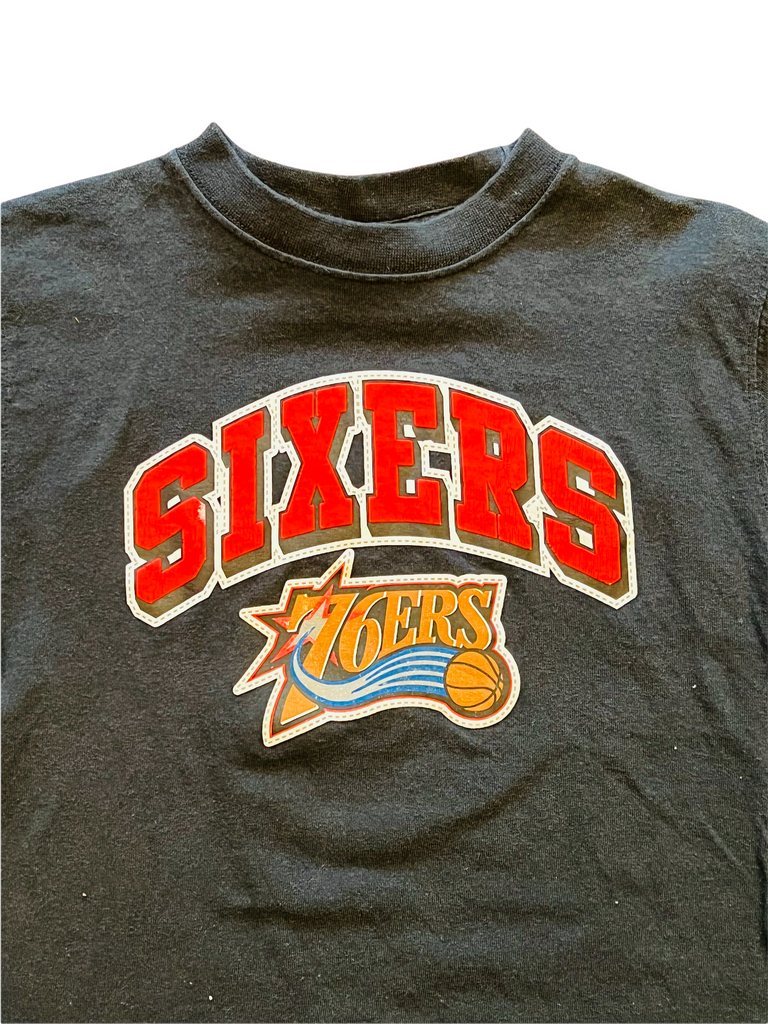 ALLEN IVERSON PHILADELPHIA SIXERS VINTAGE 2000'S T-SHIRT YOUTH SMALL